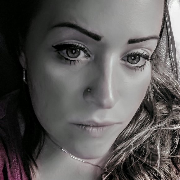 Meet your Posher, Kris - Picture 1 of 1